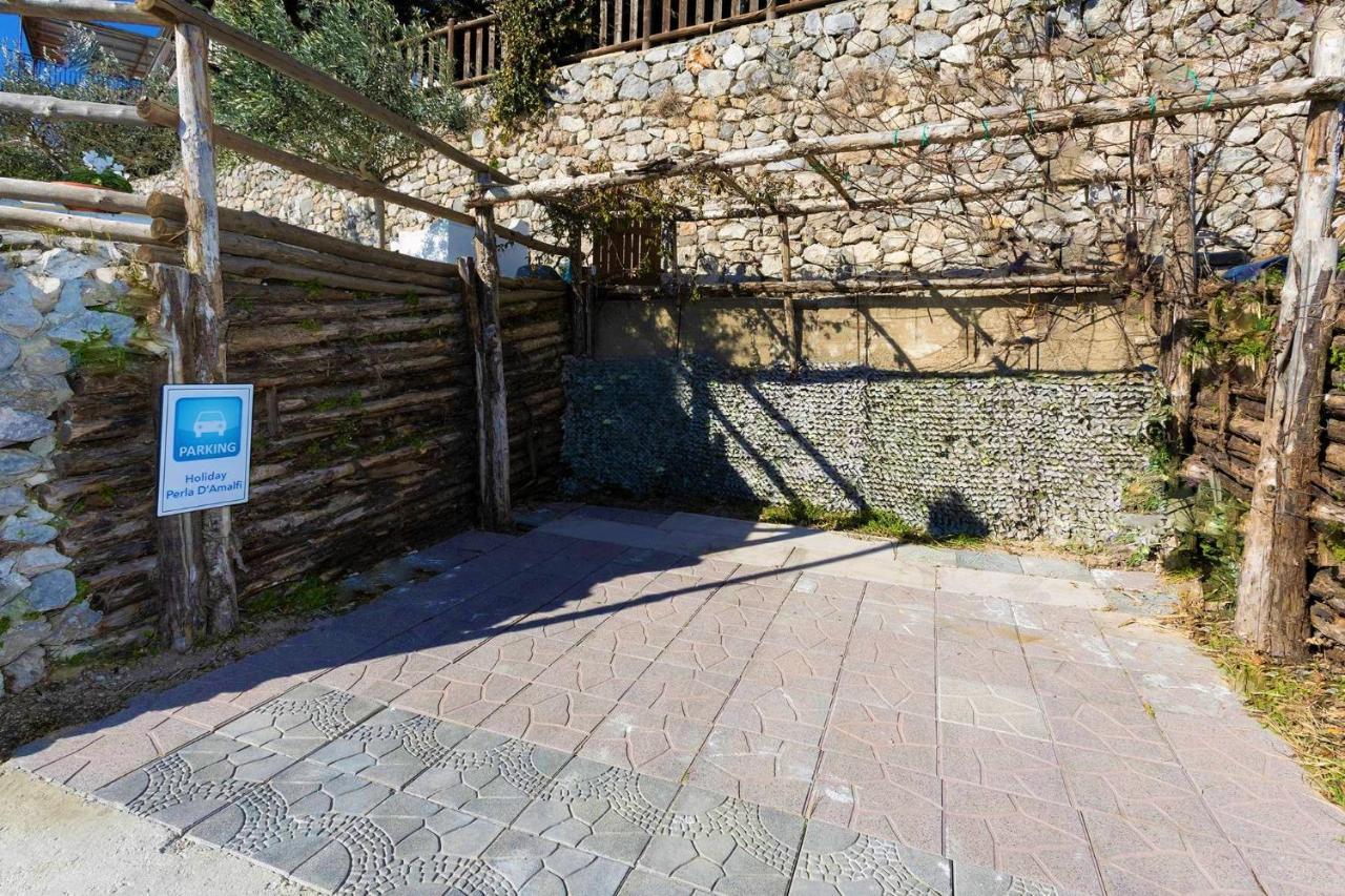 Holidays Perla D'Amalfi Exterior photo