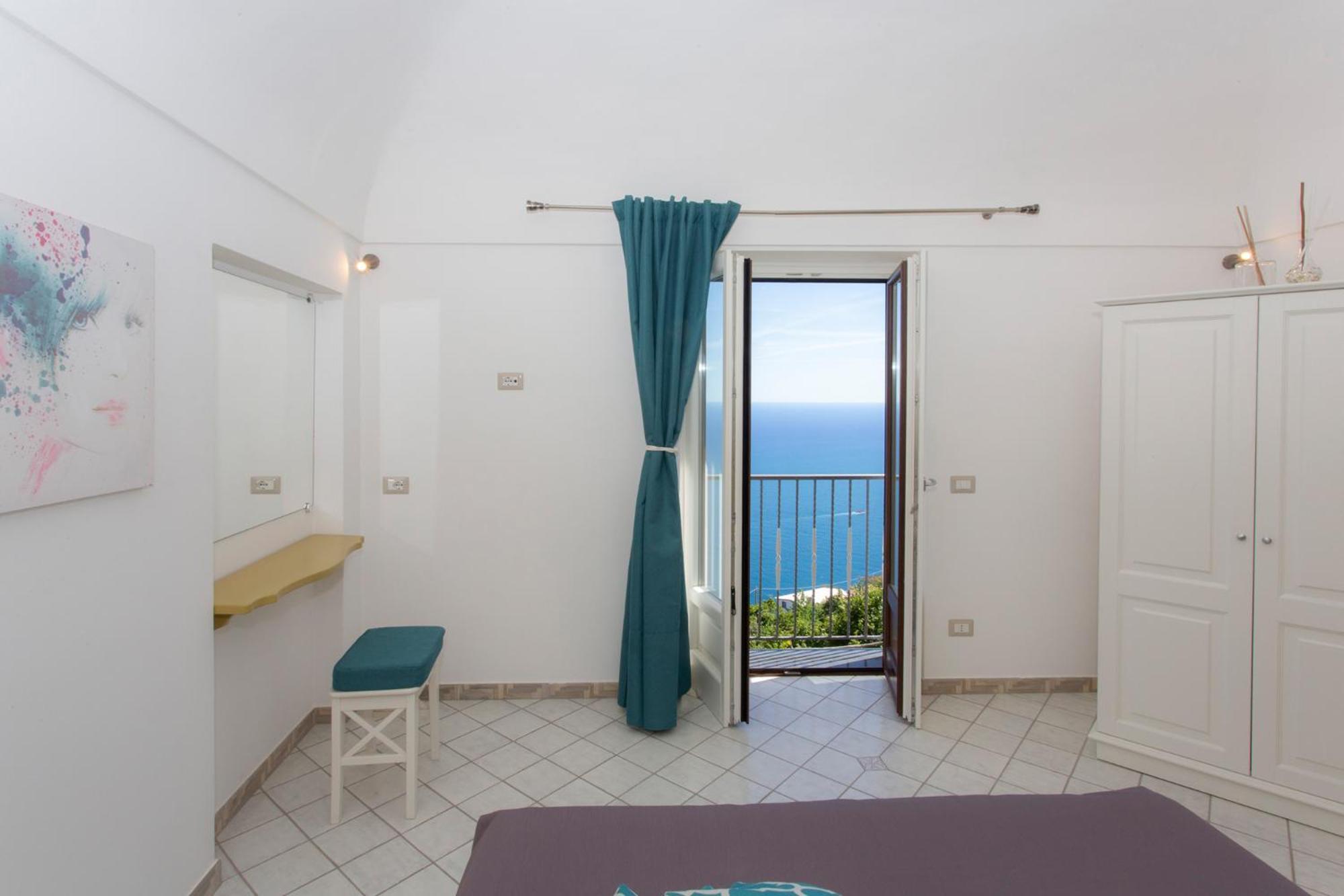 Holidays Perla D'Amalfi Exterior photo