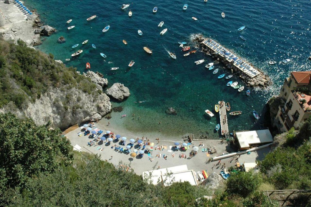 Holidays Perla D'Amalfi Exterior photo