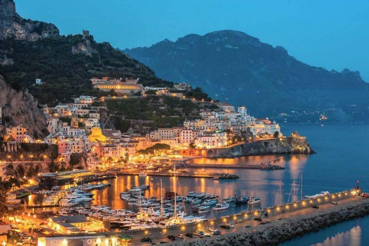 Holidays Perla D'Amalfi Exterior photo