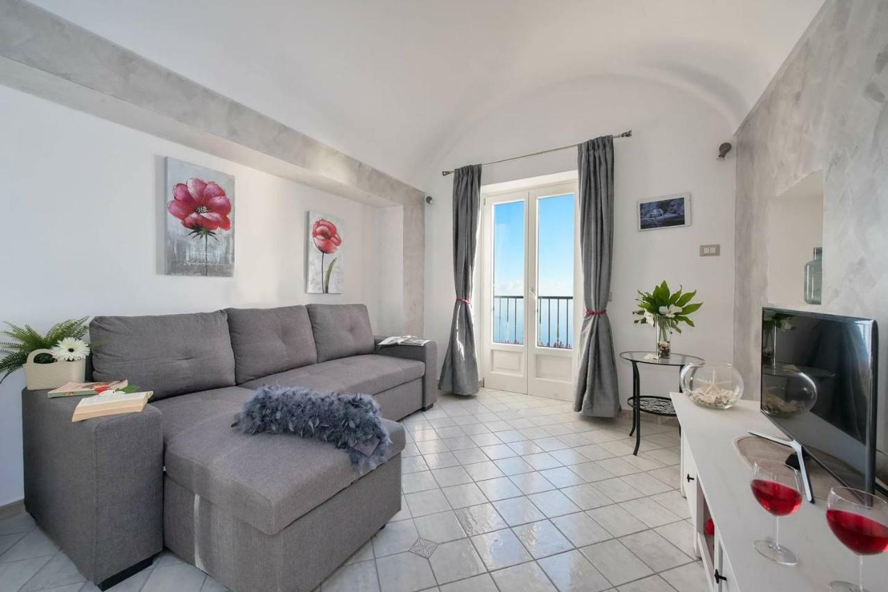 Holidays Perla D'Amalfi Exterior photo